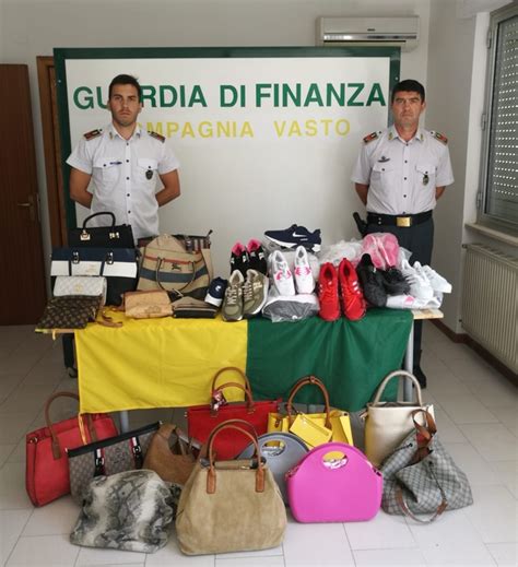 Marchi Contraffatti Sequestri Gdf Abruzzo Ansa It