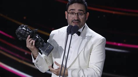 J A Bayona Mejor Dirección en los Premios Goya 2024 por La sociedad