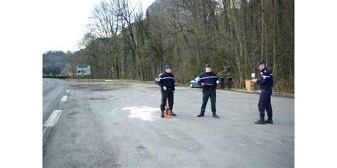 Magland Haute Savoie Accident Mortel Au Bord De La Rd