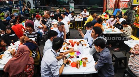 Berburu Menu Buka Puasa Khas Sumatera Barat Di Sentra Kuliner Nasi