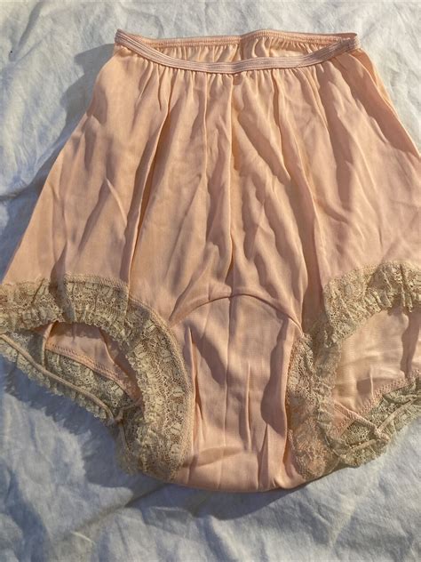 VINTAGE GRANNY SHEER Pink Mushroom Gusset Nylon And Gem