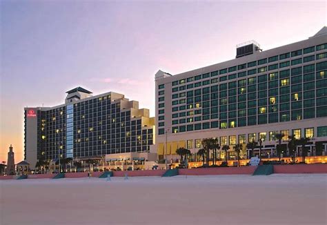 Hilton Daytona Beach Oceanfront Resort - Eagle Golf Tours