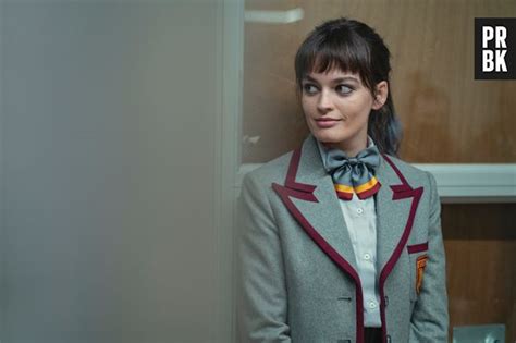 Teaser de Sex Education mostra nova direção na escola e explica uso