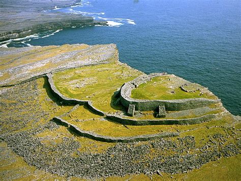 Dun Aonghasa, Stone Fort. Aran Islands, Co. Galway. – Curious Ireland