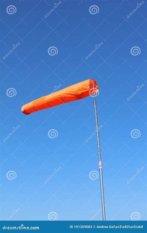 Wind Vane Anemometer Waving In The Wind Stock Image Image Of Pinnacle