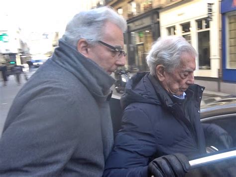 Exclusiva Primeras Im Genes De Mario Vargas Llosa En Par S Tras Las