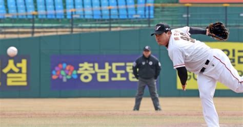 류현진·박동원 25억원으로 2024 최고 연봉선수 Kbo 평균연봉은 1억5495만원추신수 41세 6개월 18일로 최고령 선수