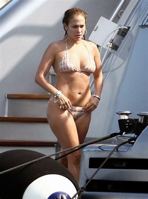 Jennifer Lopez Bikini Body