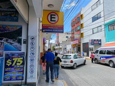 Abuso en costos de estacionamientos públicos prevalece en Pachuca