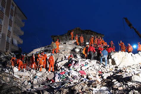 Turkey earthquake rescue efforts push ahead despite ethnic tensions ...