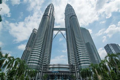 Petronas Twin Towers Kl Malaysias Star Attraction Tour Far East Travels