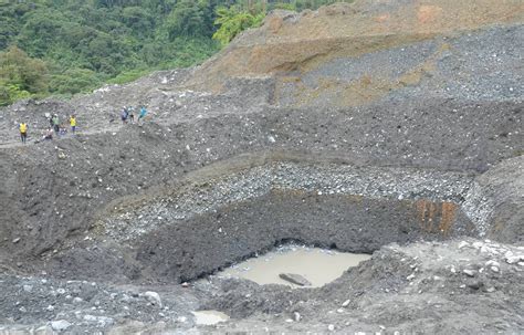 Unglück Mindestens 35 Tote bei Einsturz einer Goldmine in Afghanistan