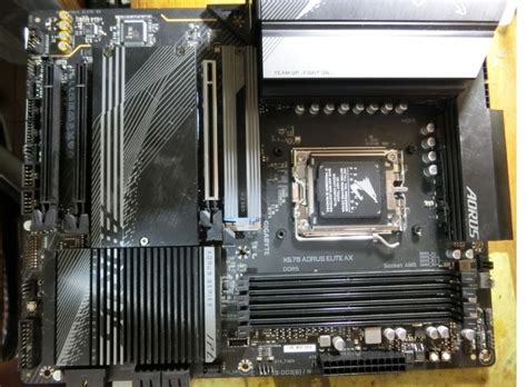 技嘉X670 AORUS ELITE AX 主機板AM5