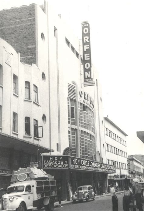 Los Palacios Cinematográficos De La Ciudad De México