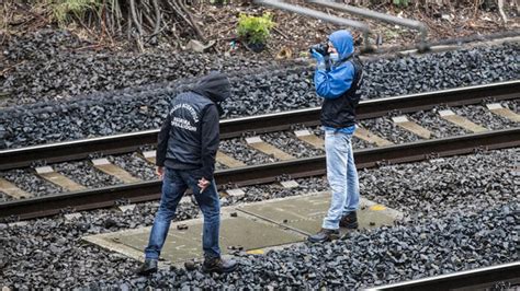 Tragedia Sui Binari A Valledolmo Pensionato Investito E Ucciso Da Un Treno