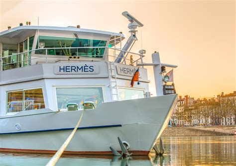 Bateau Restaurant Herm S Les Bateaux Lyonnais Office Du Tourisme De