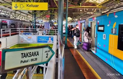 Libur Nataru Ratusan Ribu Tiket Kereta Dari Gambir Dan Pasar Senen