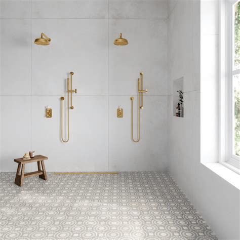 Solis Honed Marble Blend Mosaic Tile In White Carrara Bardiglio