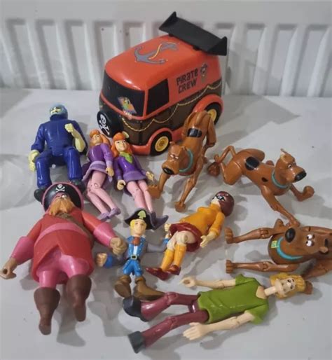 Scooby Doo The Mystery Machine Van With Figures Toy Bundle Job Lot £14