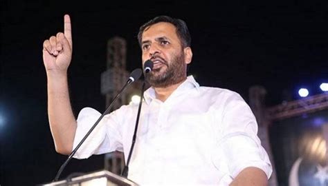 Mustafa Kamal Issues Unconditional Apology In Contempt Of Court Case