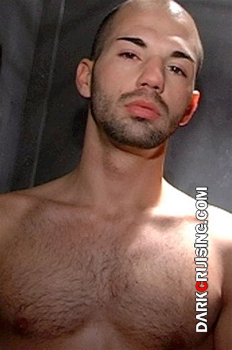 Marco Di Lucca le modèle du site porno gay Hotcast