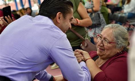 Roberto Sosa Pichardo conmemoró el Día Internacional de la Mujer