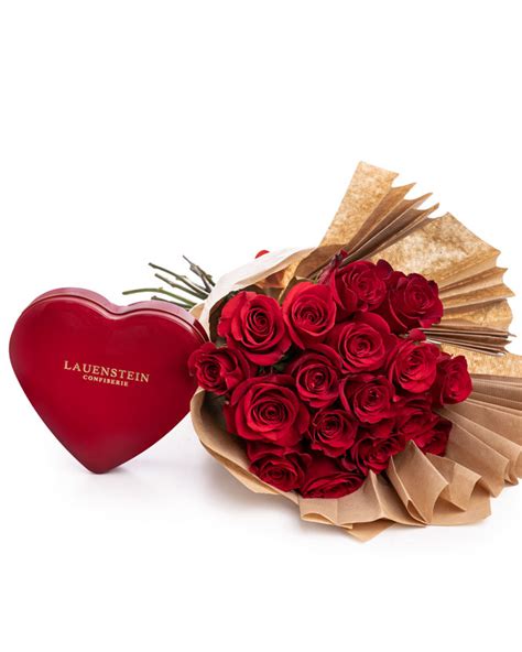 Romantic Red Roses Bouquet And Chocolate Magnoliaro