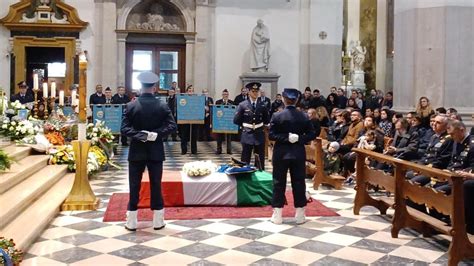 Lultimo Abbraccio Di Domodossola Al Pilota Delle Frecce Tricolori