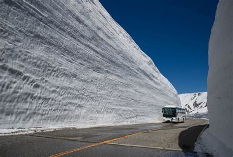 20 Meters Of Snow In Toyama All About Japan