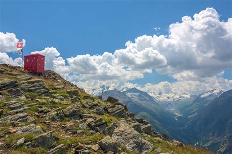 25 Cool and Crazy Toilets from Around the World - 500px