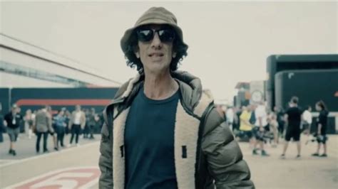 Richard Ashcroft Recre El Video Bitter Sweet Symphony A Os