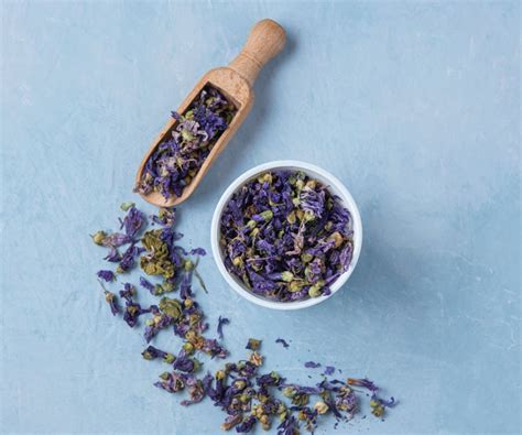 Lavender Chamomile Herbal Tea Recipe - Steeped Street