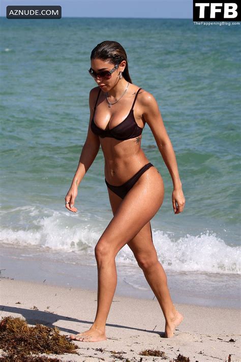 Chantel Jeffries Shows Off Her Fit Figure In A Bikini On The Beach In Miami AZNude