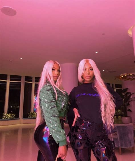 Pin On Clermont Twins Clermont Twins Fashion Photography Poses Best Friend Photoshoot