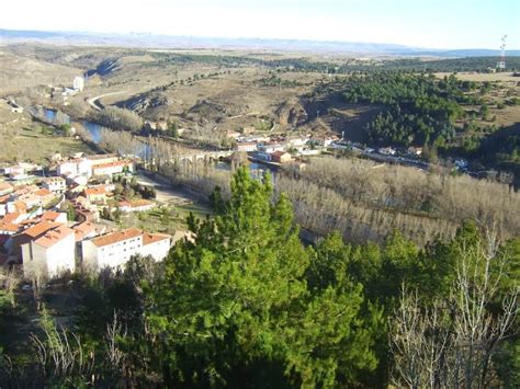 Unos Amigos De Paradores El Parador Antonio Machado Y La Ermita De