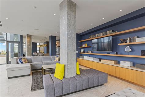 Placemakr Marymount Ballston | Arlington | Apartment-hotel & extended