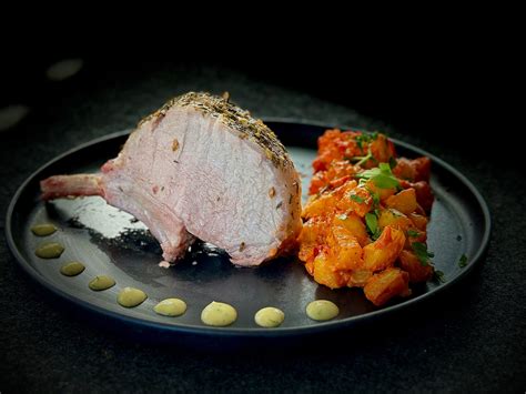 Iberico Karree Vom Grill Mit Patatas Bravas Und Aioli