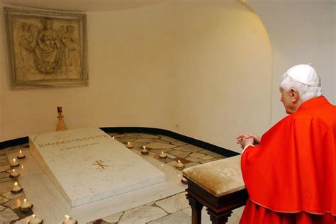 Benedict XVIs Final Resting Place He Will Be Buried In Vatican Crypt