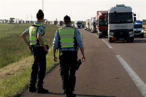 100 Jours Avec Les Gendarmes Des Autoroutes En Champagne Samedi 19