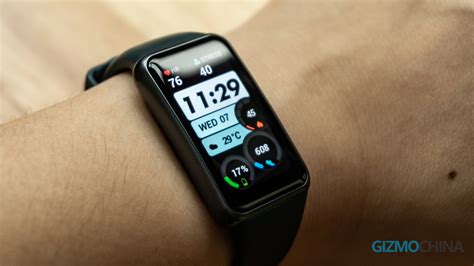 Huawei Band Faces Telegraph