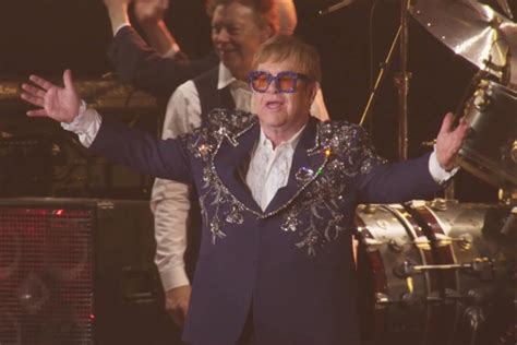 Elton John Plays Final US Concert: Images, Set List | DRGNews