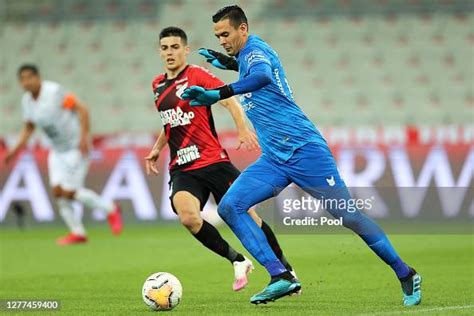 Arnaldo Giménez goalkeeper of Jorge Wilstermann kicks the ball during... News Photo - Getty Images