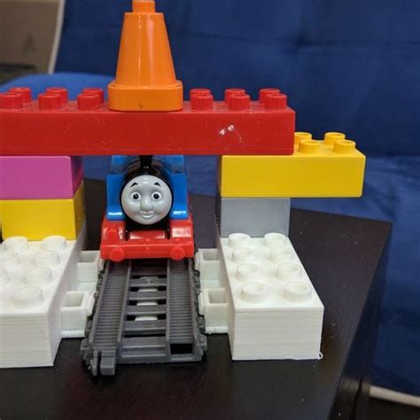 Free 3D File TrackMaster Thomas Tunnel For LEGO DUPLO3D Printing Model