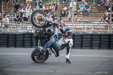 Moto Lady Stunts Championship Final Motorcycle Store