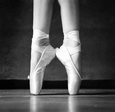 Ballerinas Black And White