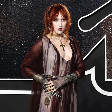 Chappell Roan Is A Naked Joan Of Arc On The Vmas