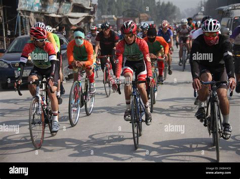 Afghans Cycle Hi Res Stock Photography And Images Alamy