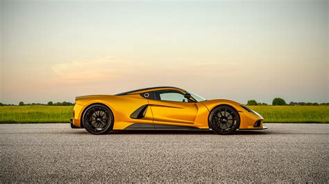 Hennessey Venom F Revolution Roadster Exquisite Carbon Fiber Design