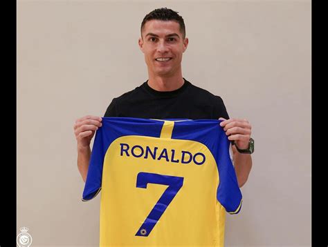 Foto Cristiano Ronaldo receberá um salário bilionário no Al Nassr