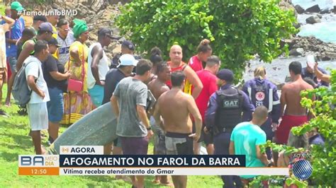 Turista morre afogada após ser atingida por onda enquanto tirava fotos